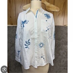 Sundance White Button-Up Shirt with Blue Embroidery size small